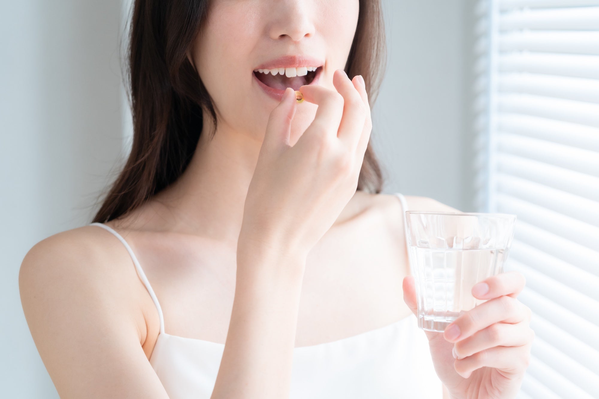 皮膚科医がすすめる若々しい肌のためのサプリメント4選｜10年若返る秘密